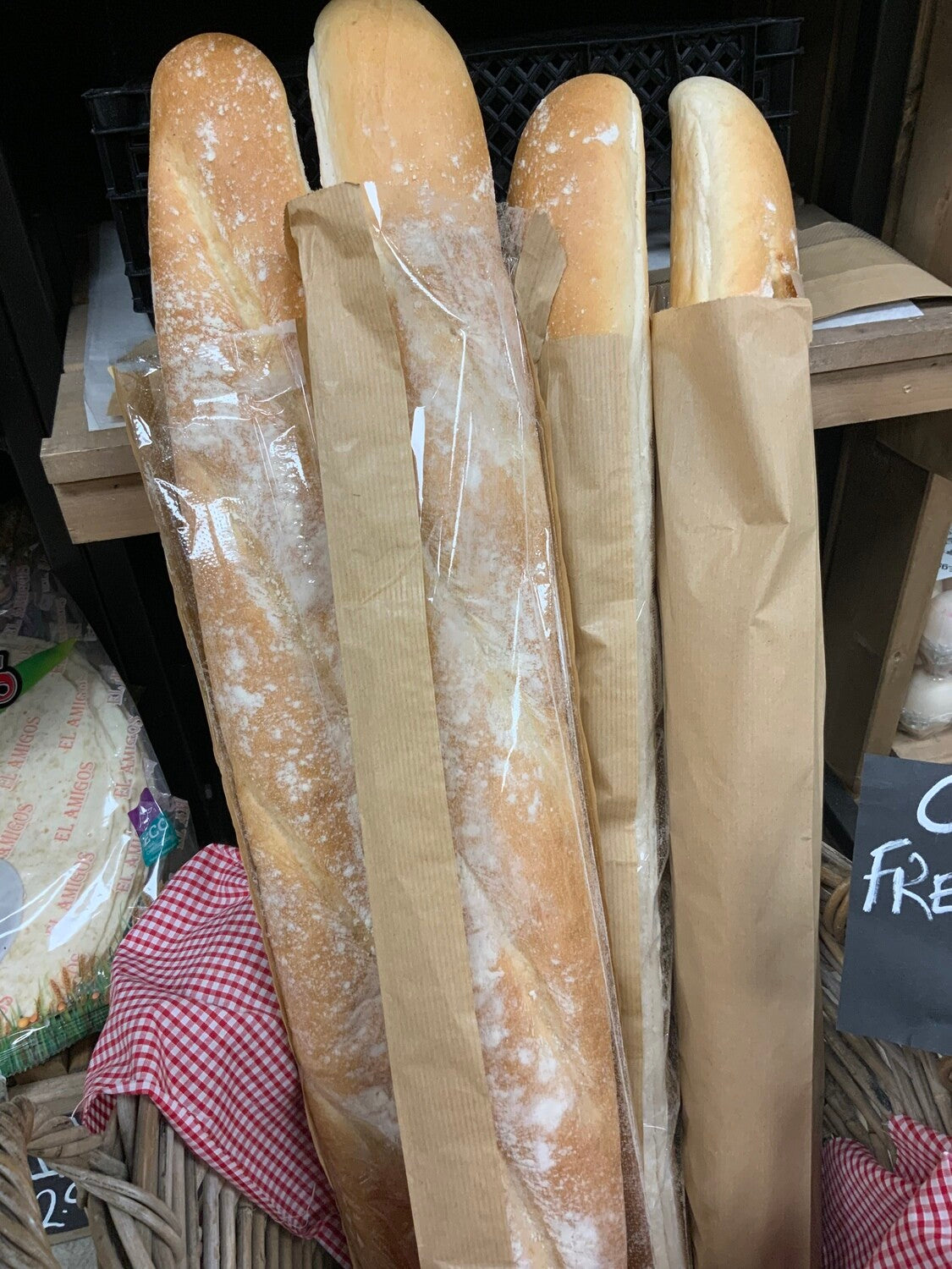 Amazon.com: Reusable Linen Baguette Bread Bags - Set of 2 Washable Cloth Bread  Bags for Baguette Bread - Baguette Bread Storage Bags with Drawstring  Closure - Long Size - 29”x7” (2 Baguette